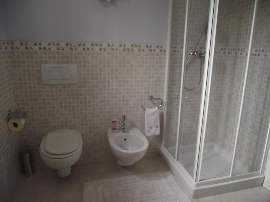 Villa Castiglioni Apartment Лалльо Номер фото